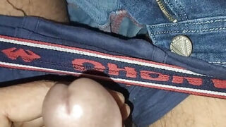 POV vintage kylpyhuonehauskaa: nuoret valkoiset intialaiset miehet saavat perseensä isojen kullien paukutettavaksi