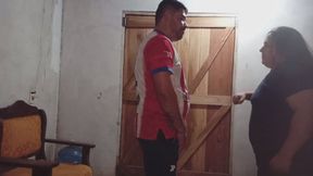 Entrega total: mi vientre bajo tus puños