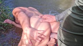 sexo com o vizinho no meio do mato na cachoeira