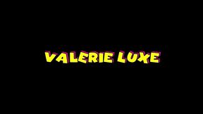 valerie luxe worships chris strokes big cock until facial