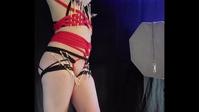 More behind-the-scenes from this decorative rope bondage shoot with DG Photo art. Now with suction cups on my nipples!