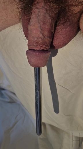 Urethral sound hanging and falling out