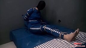 Chinese Bondage Girl Escape