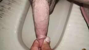 Hot pissing handjob