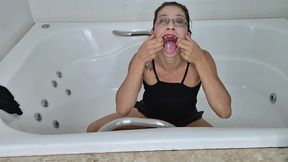 piss slut milf hard anal and pussy fuck with insertions