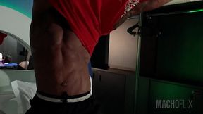 A porta estava aberta e esse puto vendado! Meti rola com gosto