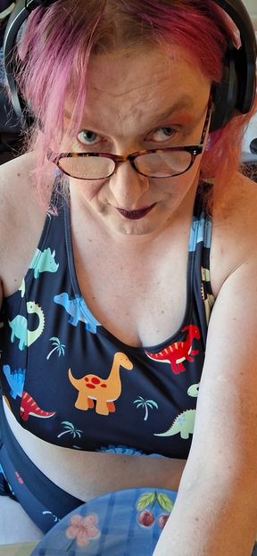 Dinosaur Girl Eats Breakfast!