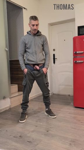 Some Handsfree From Thomas with Pissing.