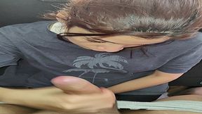 le doy una limpieza de polla en p&uacute;blico desde el balc&oacute;n