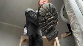 Dirty shoe!