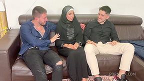 Aaliyah Yasin - First Doble Penetration To Aaliyah Yasin