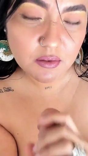 Sexy MILF Masturnation Hard