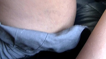 PillowGirls - Girls in cabs have fun with each other