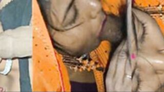 Padosan Bhabhi ko choda 2025 Ek Neewal Chudai Ki Waali Kahani!