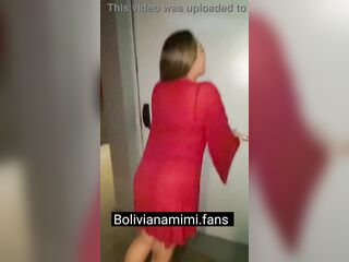 I found my neighbor on the elevator and took him to fuck me on the emergency stairs.... link on video