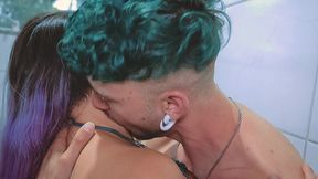 novinha safada me puxou para o banheiro da festa pra levar pau na bucetinha no pelo full