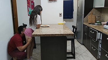 Viviendo con mi Linda Sobrina que Ya no puede Dejar La Polla de su Tio