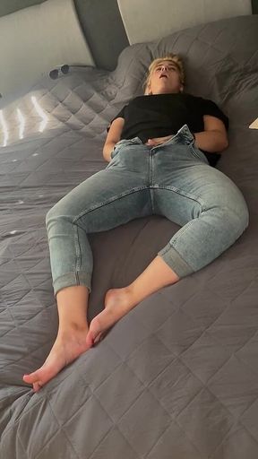 Masturbation Work on My Bed Just Time for Me I Want You but I'll Get It Myself Head Cinema