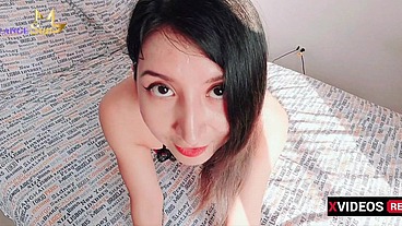 Te Parece Si jugamos A Que Soy Tu Hermana Caliente Y Golosa Y Me Llenas De Leche Mi boquita? - JOI Espanol
