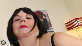 Hot Mature Wife Lady Jane Showcases Her Big Natural Tits Seductively