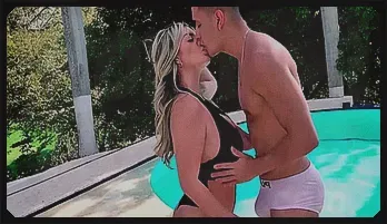 Sensational Stepmom Tempts with Pleasure