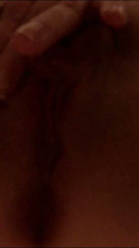Facesitting with huge cunt   Clip 1