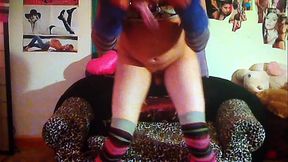 Sissyslut practicing on dildo