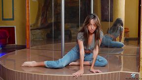 Hot stripping pole dancer Camila Luna enjoys teasing her soaking pussy