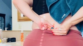 MILF Giantess Shoves Tiny Man Deep Between Her Ass to Sniff Farts While She Gets Ready for the Day by SeductiveGenX