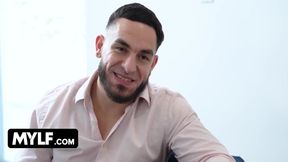 Stepmom Whips Out Her Massive Tits & Teaches Her Stepson How To Please A Real Woman In Her Prime With Richelle Ryan And Peter Green