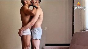 fudendo com o namorado na casa dos pais dele