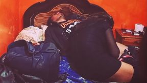 culeando a travesti femenina haciendola gemir