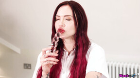 Sexy Eva Ray Wants To Give Your Shaft Some Naughty Show