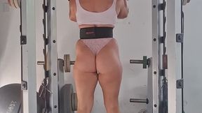 Sexy upper body pump working out in tiny thong. Shoulders, arms and back showing you my strenght and sexy back.