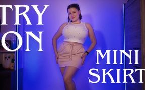 Curvy College Girl Haul Plaid, Drawstring and Black Mini Skirts Fit Check