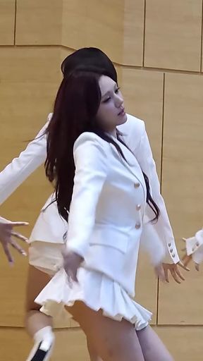 Sexy Asian GF with thick thighs dances seductively