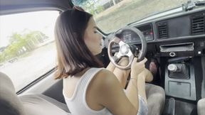 Anie looks for a parking space