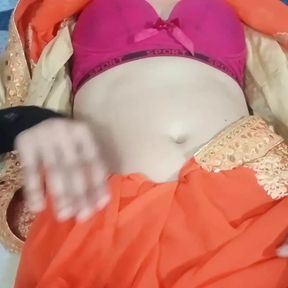 New bhabhi ki sari me chudai part 1