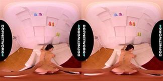 Nymphomaniac VR lover Lady Dee sucks & rides your dick in POV experience