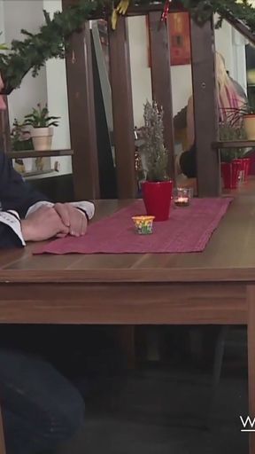 Opa Gerhard fickt die kleine von nebenan   Clip 1
