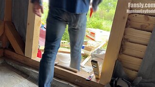 Straight amateur construction worker gets horny and jerks off at work - huge load of cum!