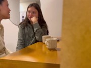 Lesbianas se tocan en público y después follan en baño público.