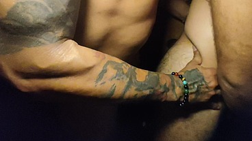 Pegação entre machos Hot Guy leva no buraco da glória - Cena 03