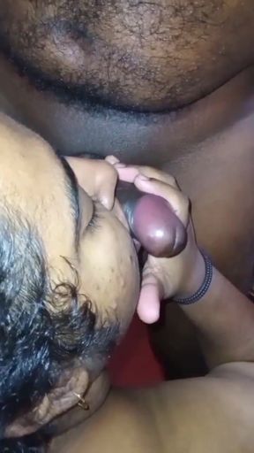 Sri Lankan Wifes Blowjob and Face Cumshot.