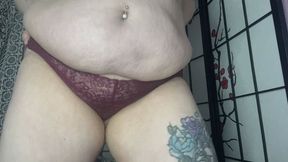 BBW jiggles all of her fat at 2x speed