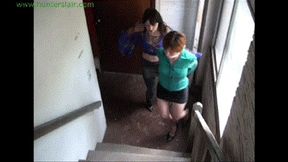 She struggled to escape from her stupid guard (MP4 7000kbps)