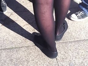 Candid Tights Shoeplay in Pumps