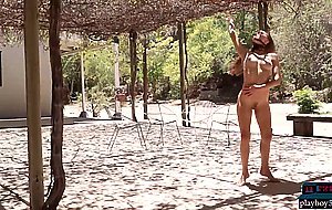 The most gorgeous brunette MILF babe alive today and her name is Gloria Sol