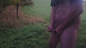 Wank and Cum in an Open Field