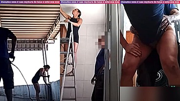 Hotwife exibicionista deu mole pro pedreiro